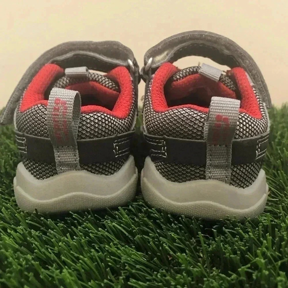 Surprize Made By STRIDE RITE - Picture 4 of 12